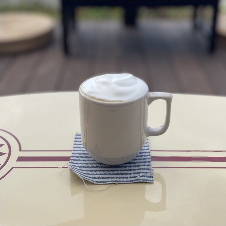 カフェオレ cafe au lait
